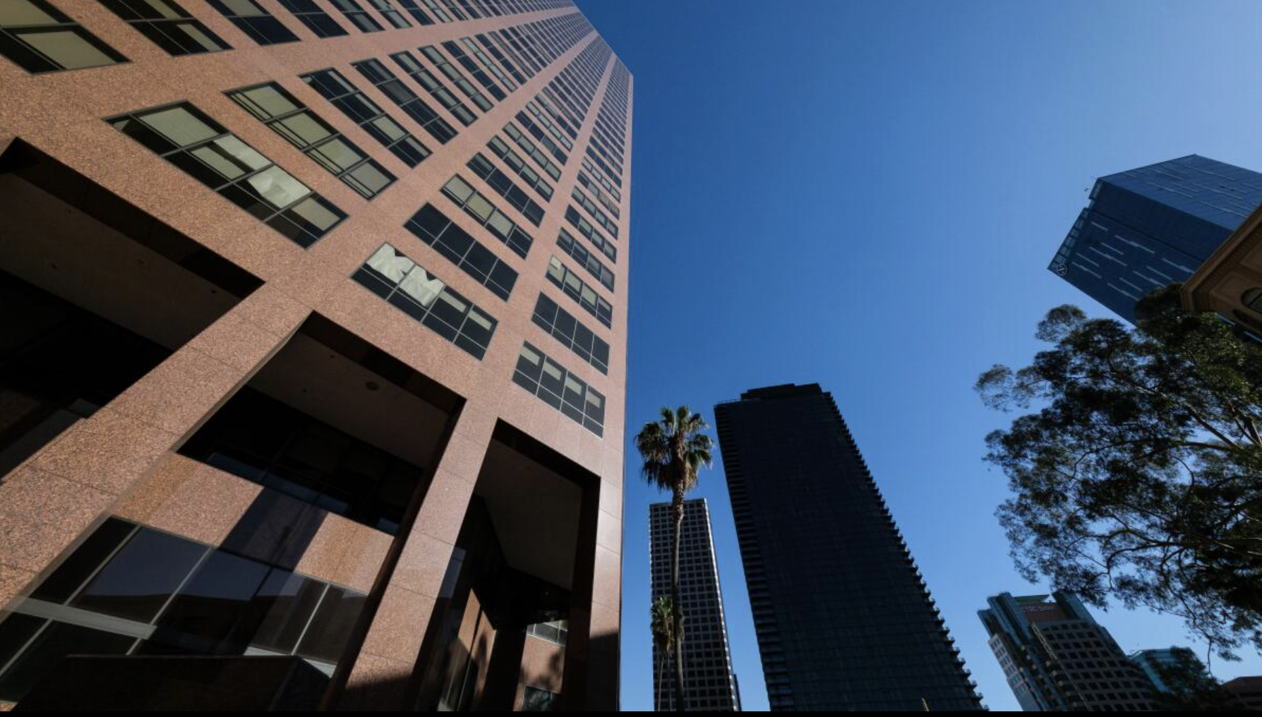 U.S. Office Vacancy Remains Near Record Highs as Older Buildings Struggle